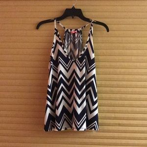 Blue & white symmetrical design sleeveless top